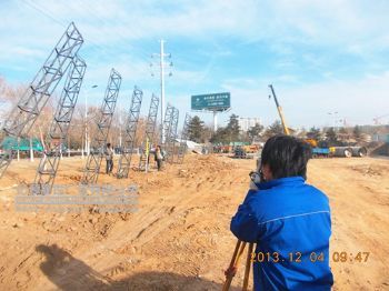专业制作四米高围挡广告牌与六米高围挡工程广告制作全解析